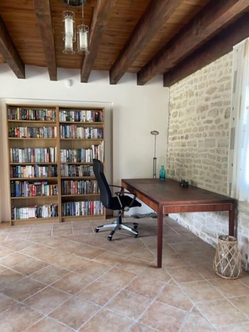 The Charming Private Farmhouse At La Grenouillere Puyreaux エクステリア 写真