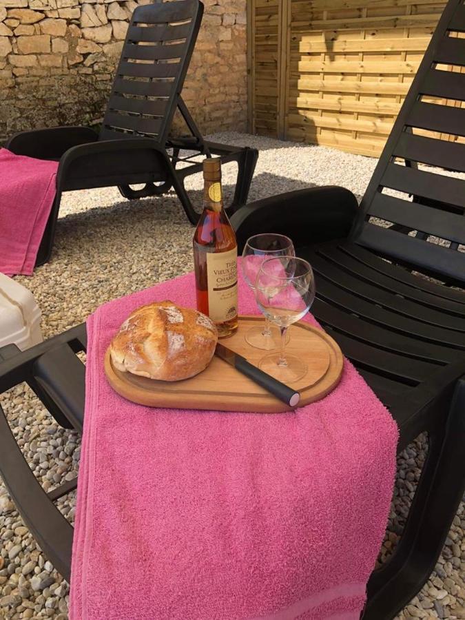 The Charming Private Farmhouse At La Grenouillere Puyreaux エクステリア 写真